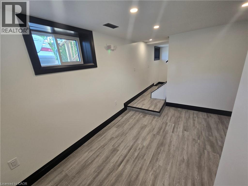 531 Queenston Road Unit# 2, Hamilton, Ontario  L8K 1J7 - Photo 24 - 40870475