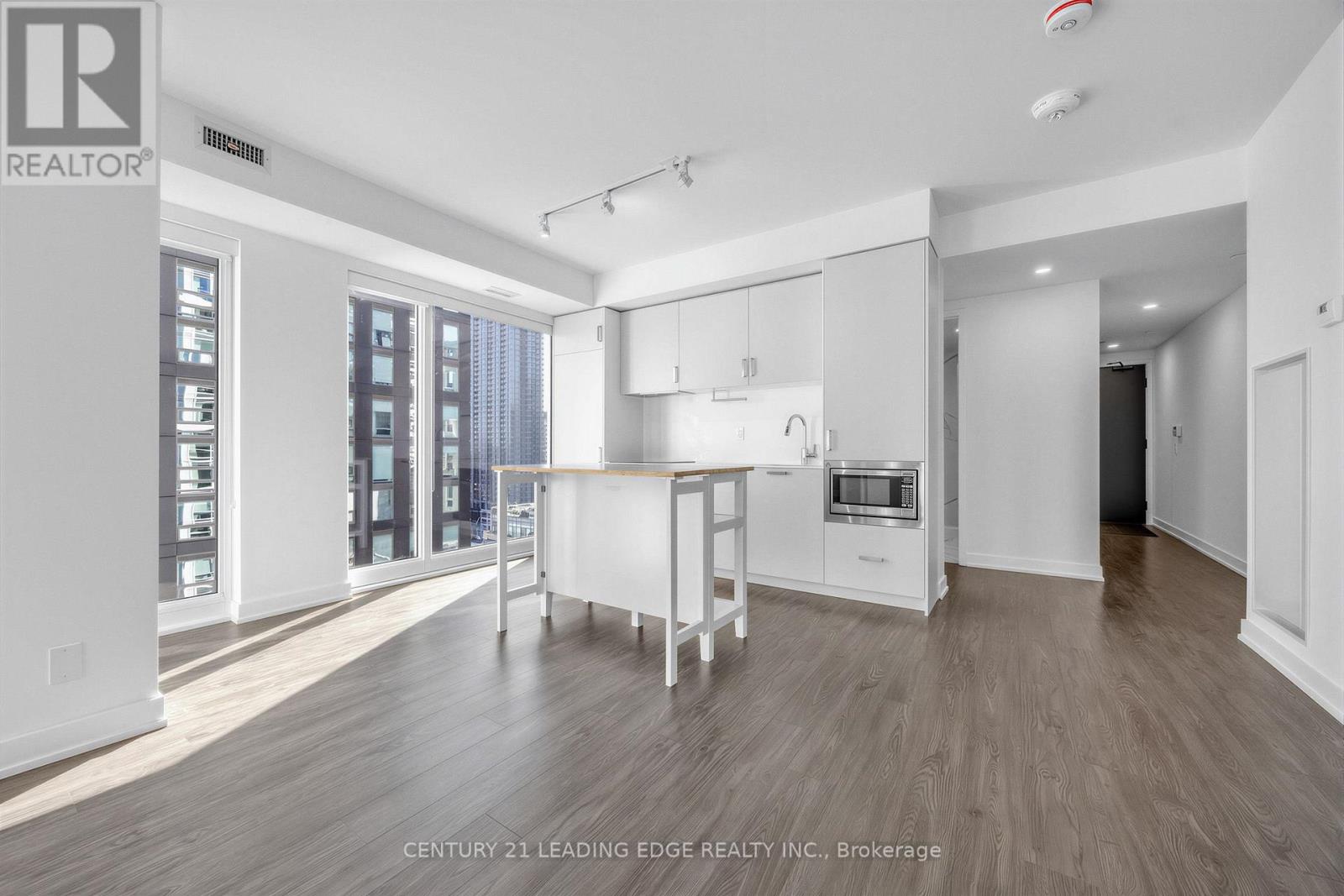 1602 - 88 Queen Street E, Toronto, Ontario  M5C 0B6 - Photo 14 - C13876458