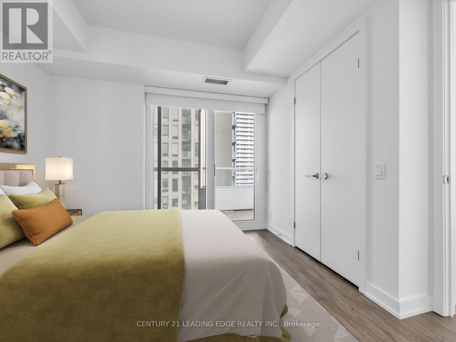 1602 - 88 Queen Street E, Toronto, Ontario  M5C 0B6 - Photo 18 - C13876458