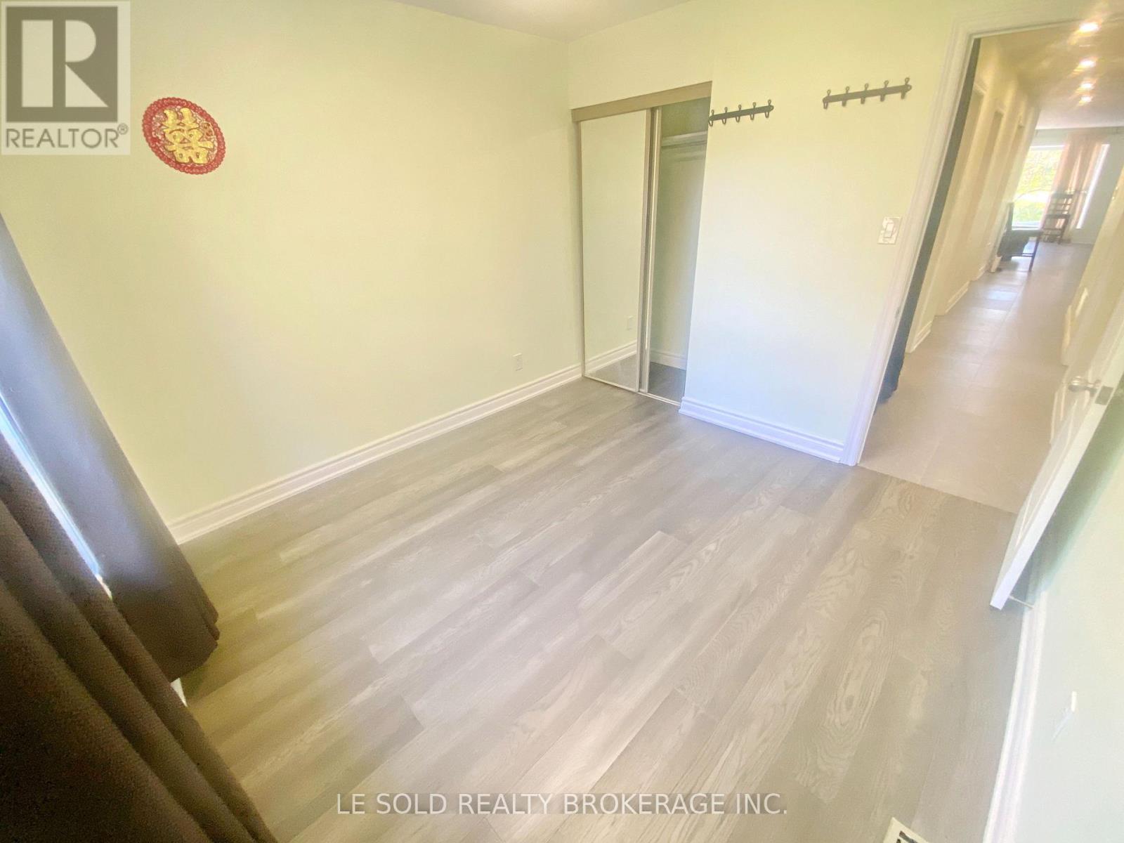 Upper - 2 Chipwood Crescent, Toronto, Ontario  M2J 3X7 - Photo 14 - C13880640