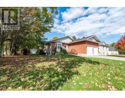 101 THOMAS STREET, Deep River, Ontario