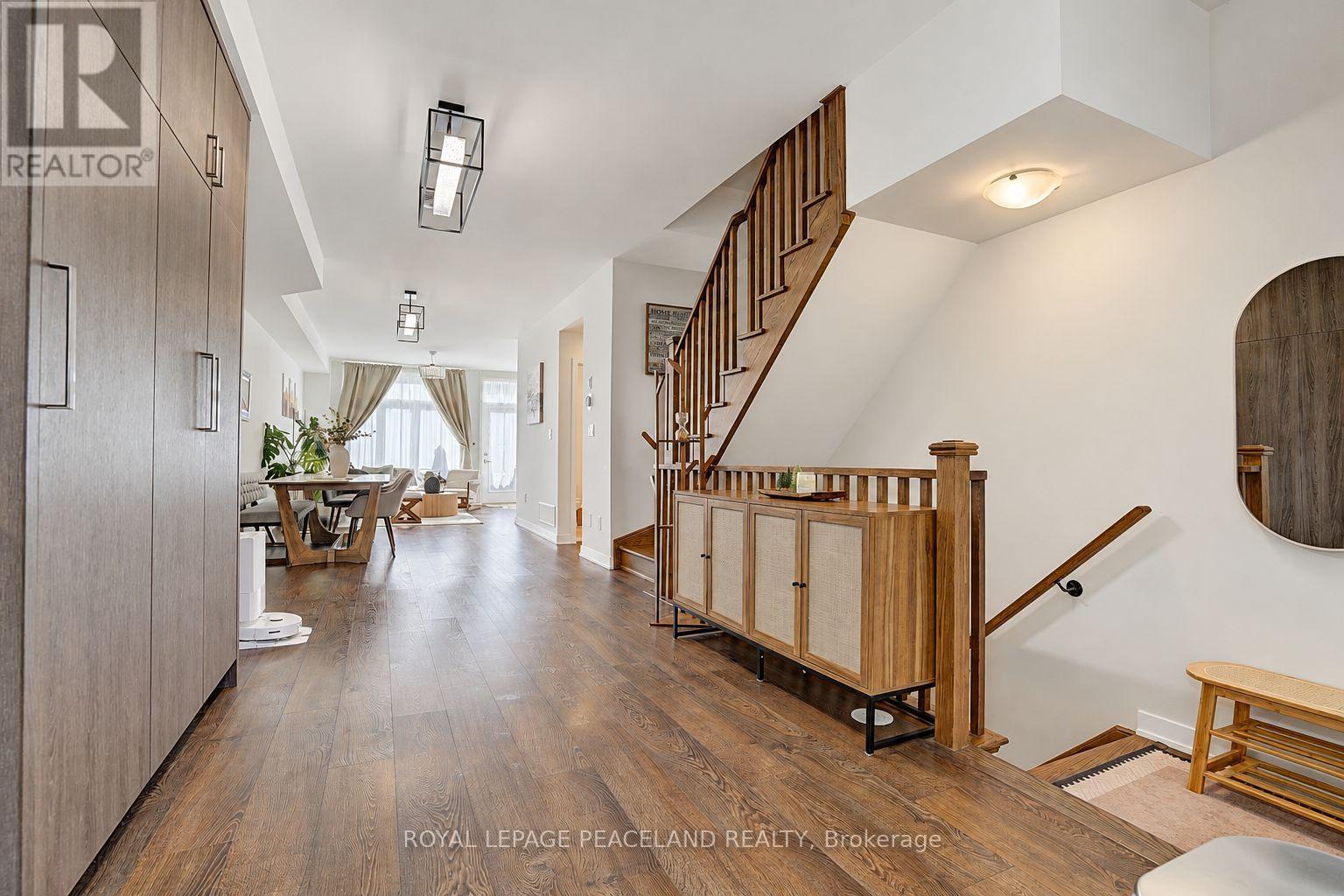 127 Green Gardens Boulevard, Toronto, Ontario  M6A 0E2 - Photo 10 - C13884302
