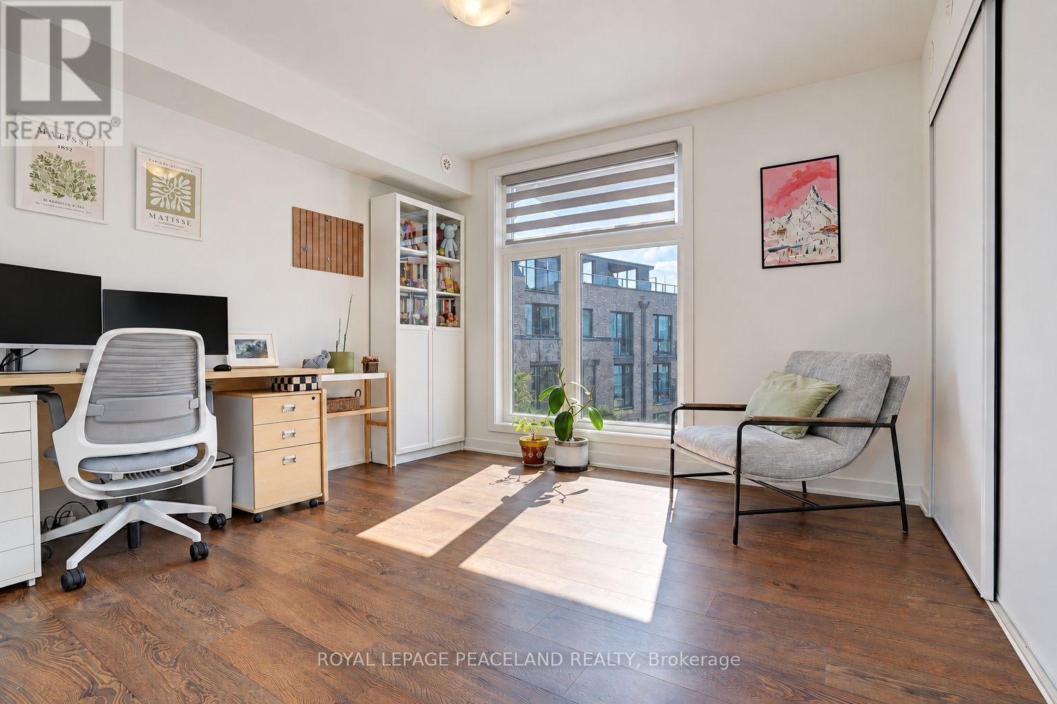 127 Green Gardens Boulevard, Toronto, Ontario  M6A 0E2 - Photo 25 - C13884302