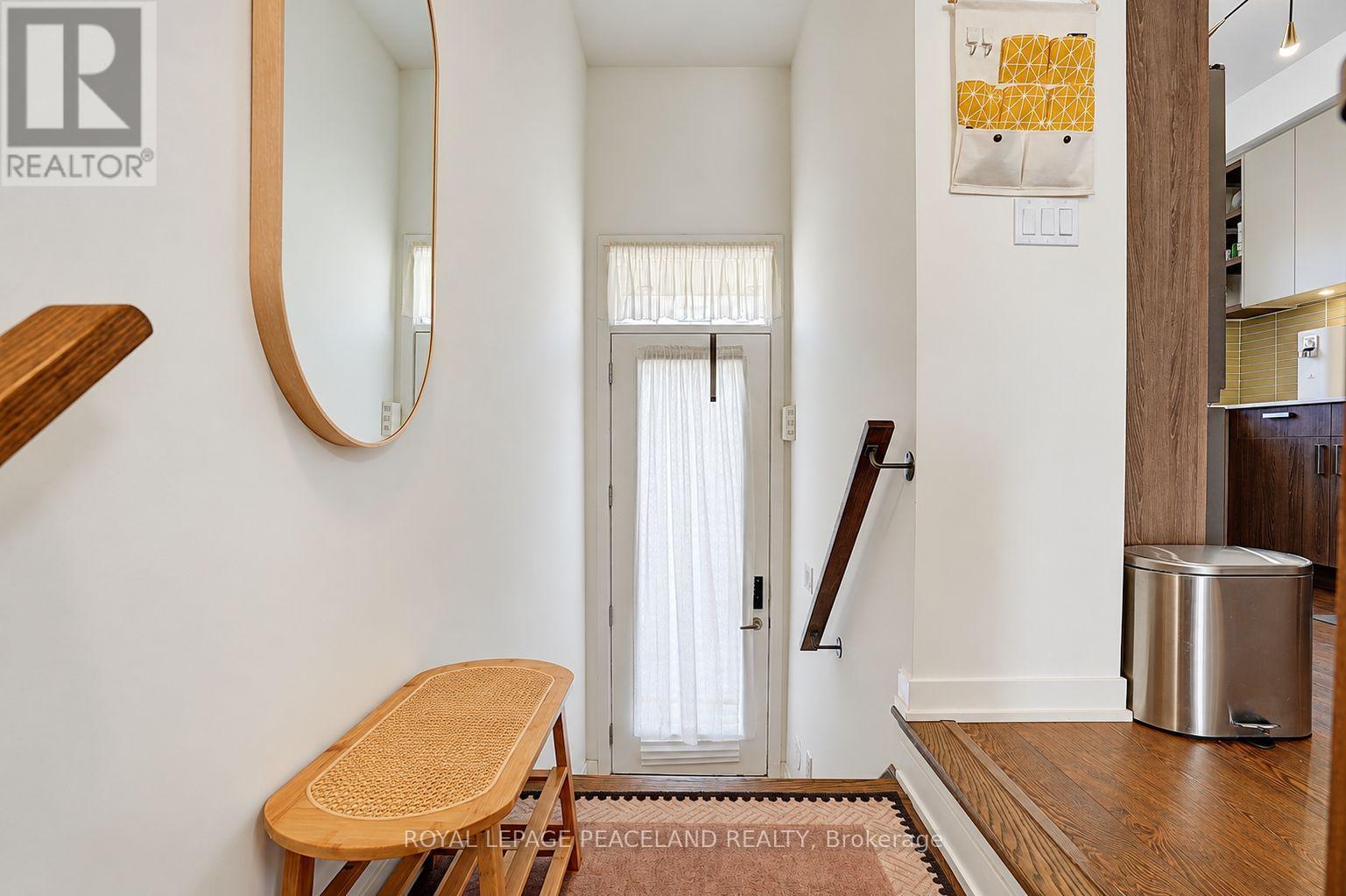 127 Green Gardens Boulevard, Toronto, Ontario  M6A 0E2 - Photo 3 - C13884302