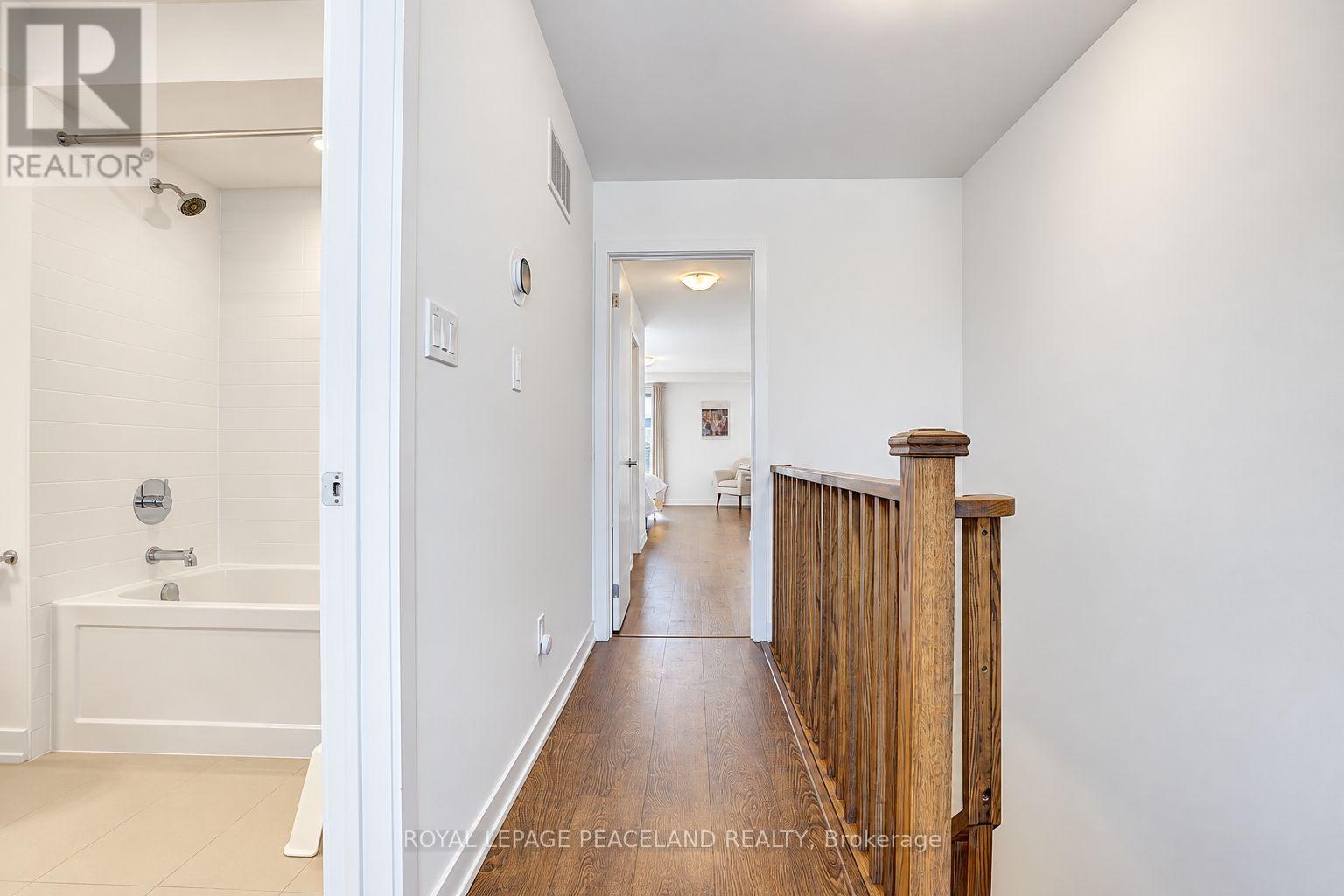 127 Green Gardens Boulevard, Toronto, Ontario  M6A 0E2 - Photo 33 - C13884302