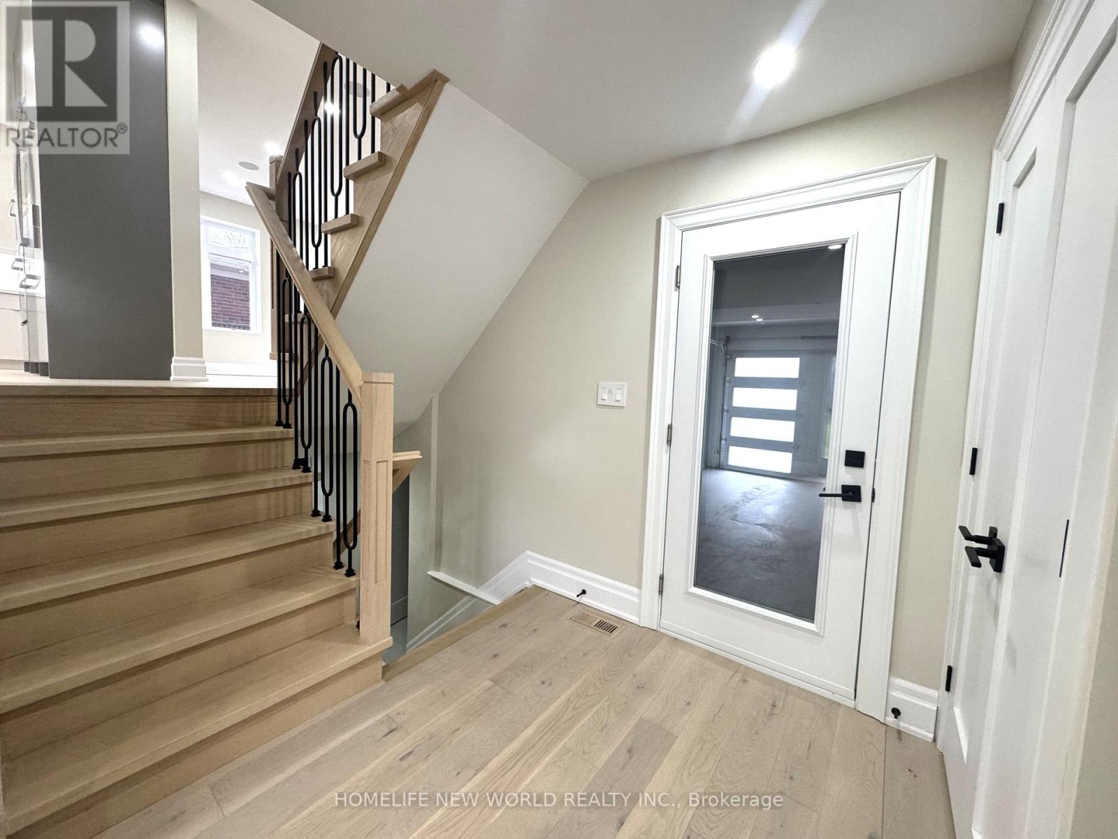 150 Viewmount Avenue, Toronto, Ontario  M6B 1T7 - Photo 22 - C13884308