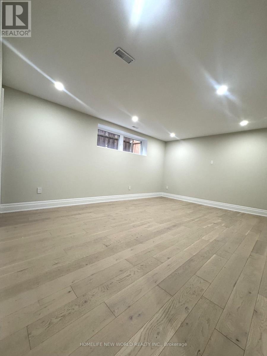 150 Viewmount Avenue, Toronto, Ontario  M6B 1T7 - Photo 27 - C13884308