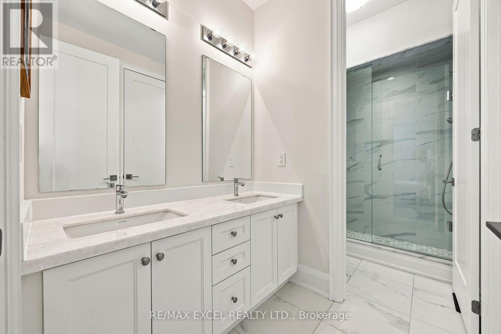 181 Milky Way Drive, Richmond Hill, Ontario  L4C 5H3 - Photo 31 - N13884300