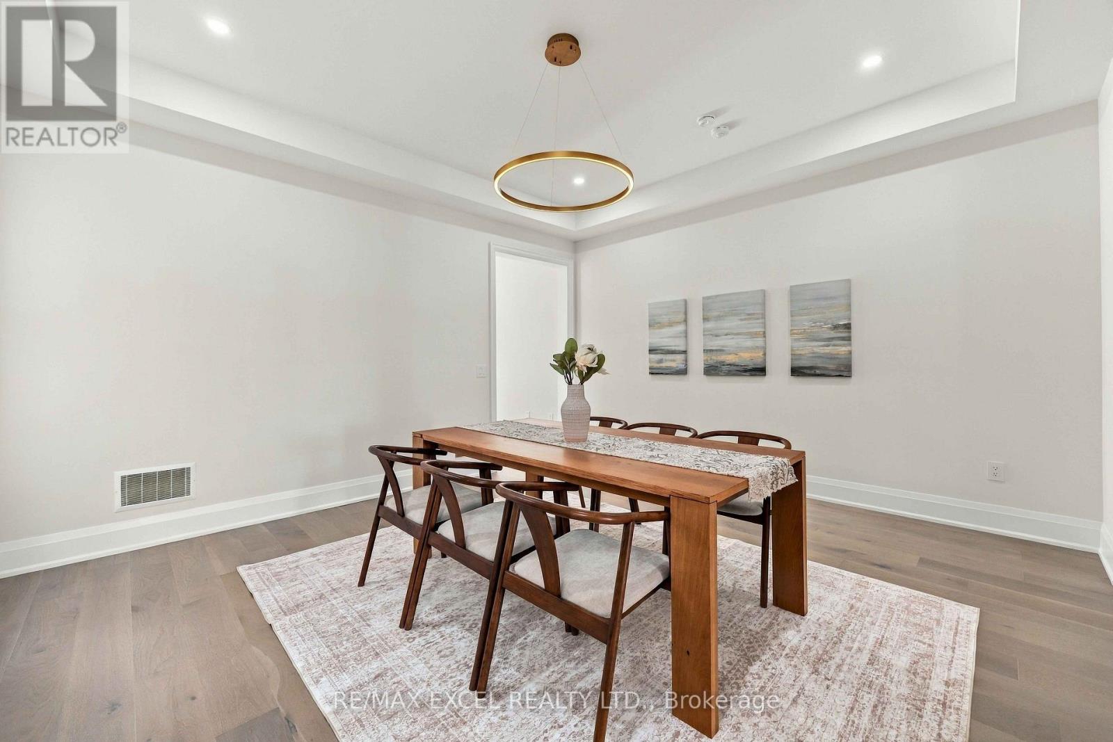 181 Milky Way Drive, Richmond Hill, Ontario  L4C 5H3 - Photo 6 - N13884300