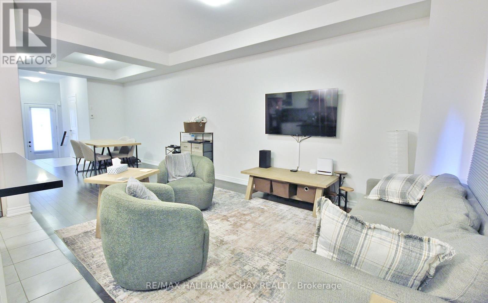 1319 Lawson Street, Innisfil, Ontario  L9S 0J8 - Photo 7 - N13884306