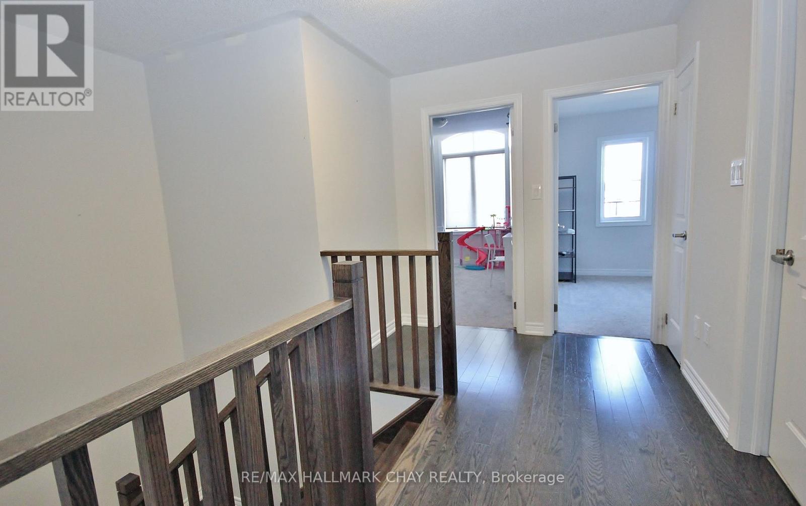 1319 Lawson Street, Innisfil, Ontario  L9S 0J8 - Photo 9 - N13884306