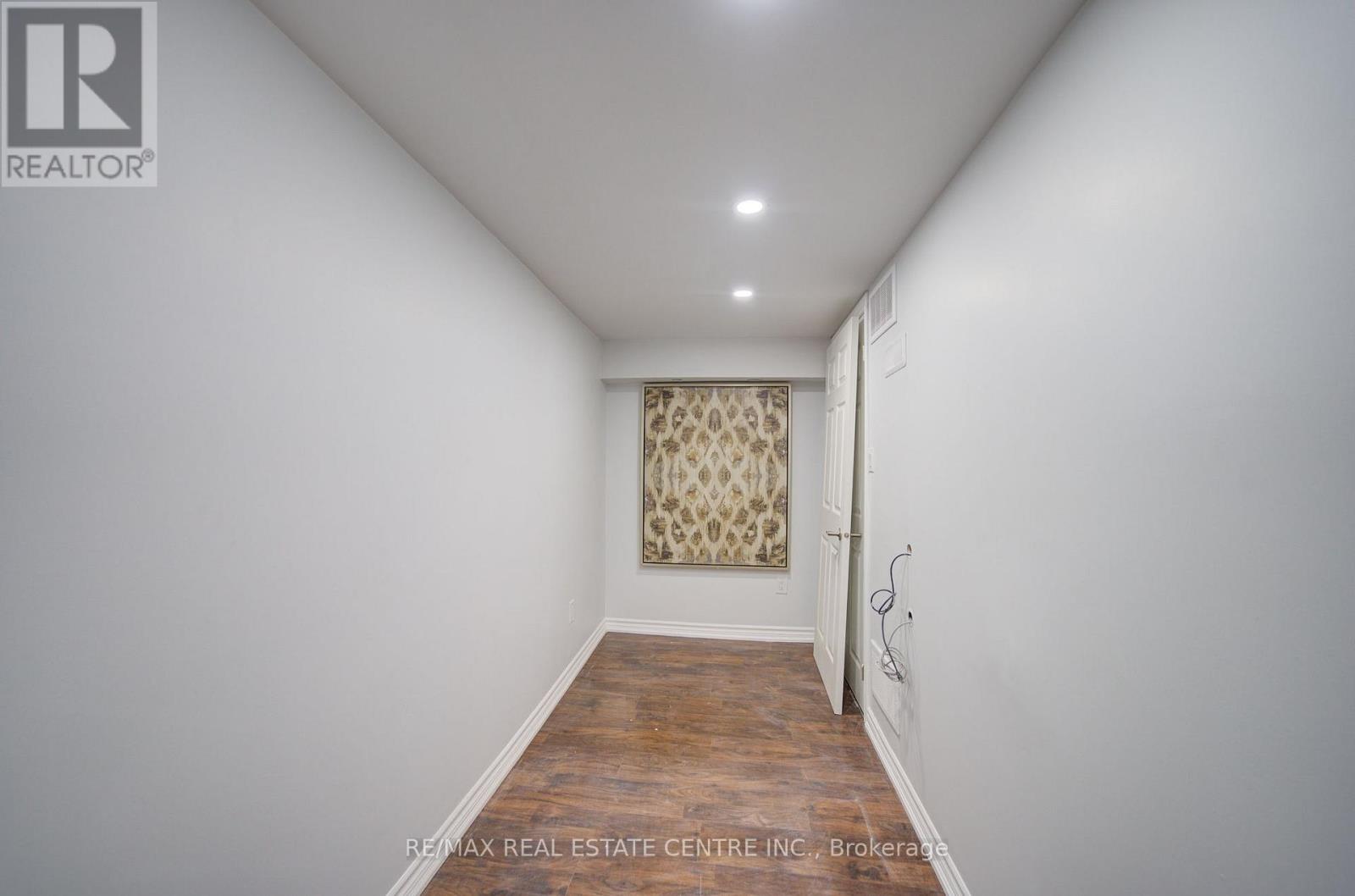 Bsmt - 23 Gamson Crescent, Brampton, Ontario  L6R 0V7 - Photo 20 - W13884324