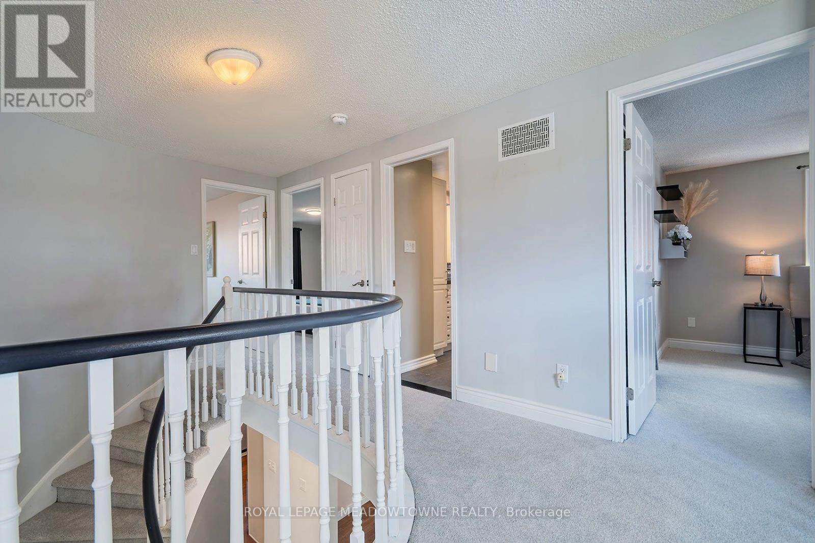 38 Mckillop Court, Brampton, Ontario  L6Y 3J2 - Photo 20 - W13884326