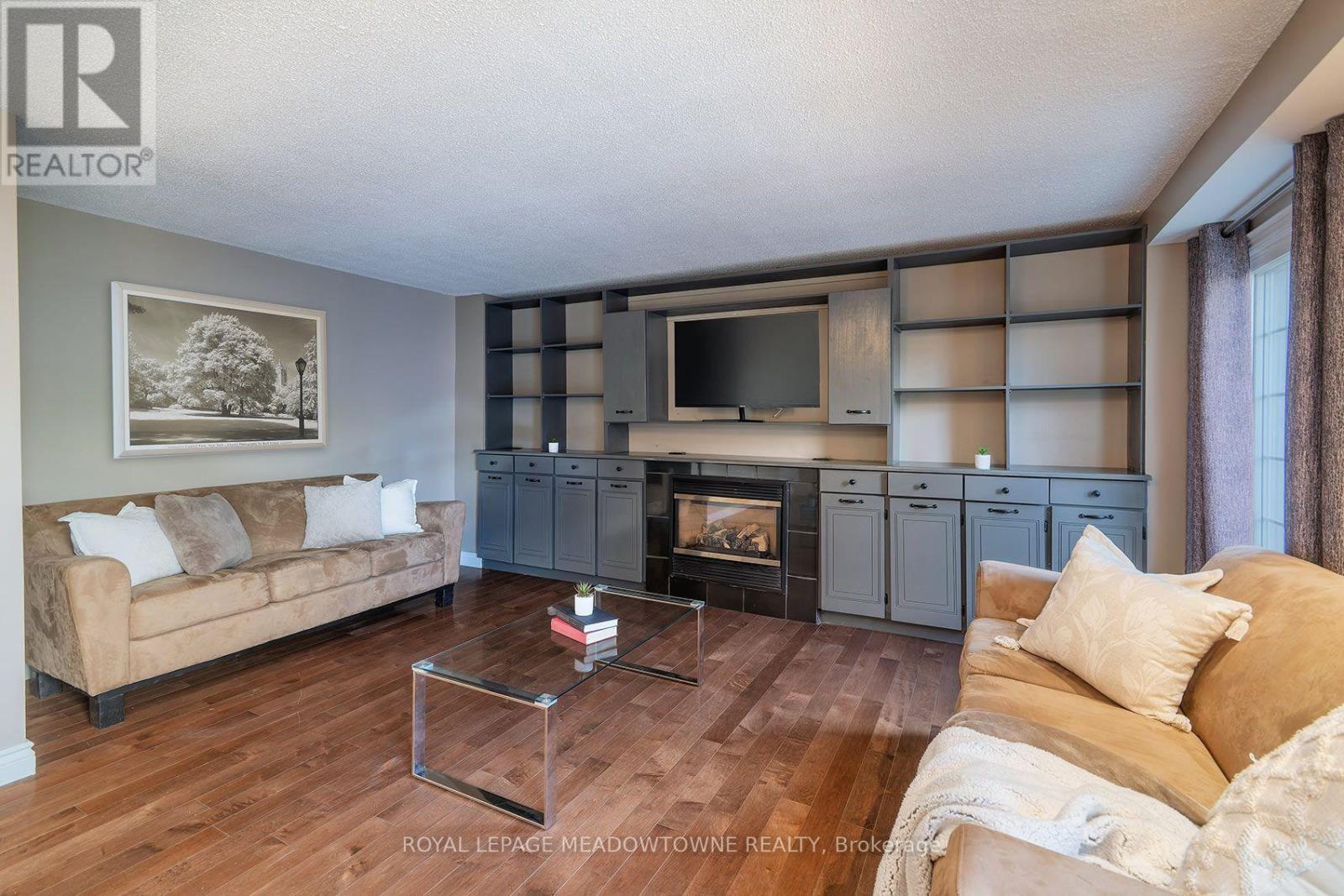 38 Mckillop Court, Brampton, Ontario  L6Y 3J2 - Photo 9 - W13884326