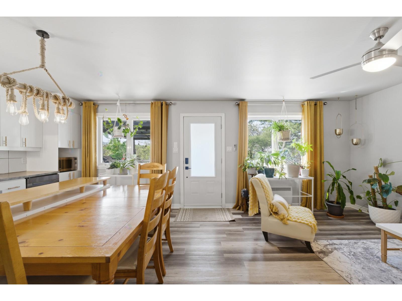 32 Rue Jetté Dunham Quebec Canada J0E1M0 4