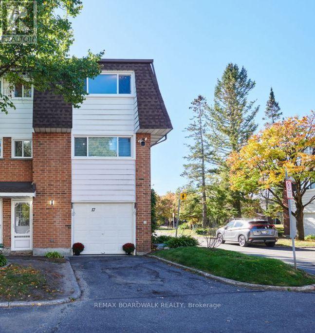 17 - 2296 Orient Park Drive, Ottawa, Ontario  K1B 4N6 - Photo 2 - X13884418