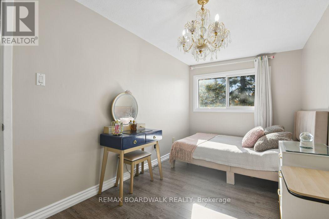 17 - 2296 Orient Park Drive, Ottawa, Ontario  K1B 4N6 - Photo 23 - X13884418