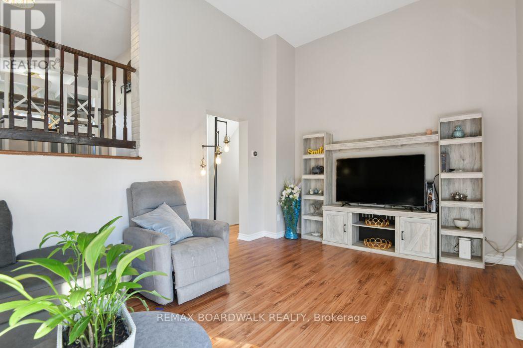 17 - 2296 Orient Park Drive, Ottawa, Ontario  K1B 4N6 - Photo 8 - X13884418