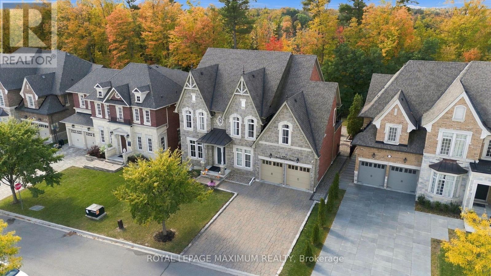 124 ANNSLEYWOOD COURT, Vaughan, Ontario
