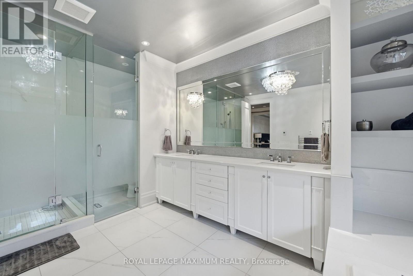124 Annsleywood Court, Vaughan, Ontario  L4H 4G6 - Photo 21 - N13884448