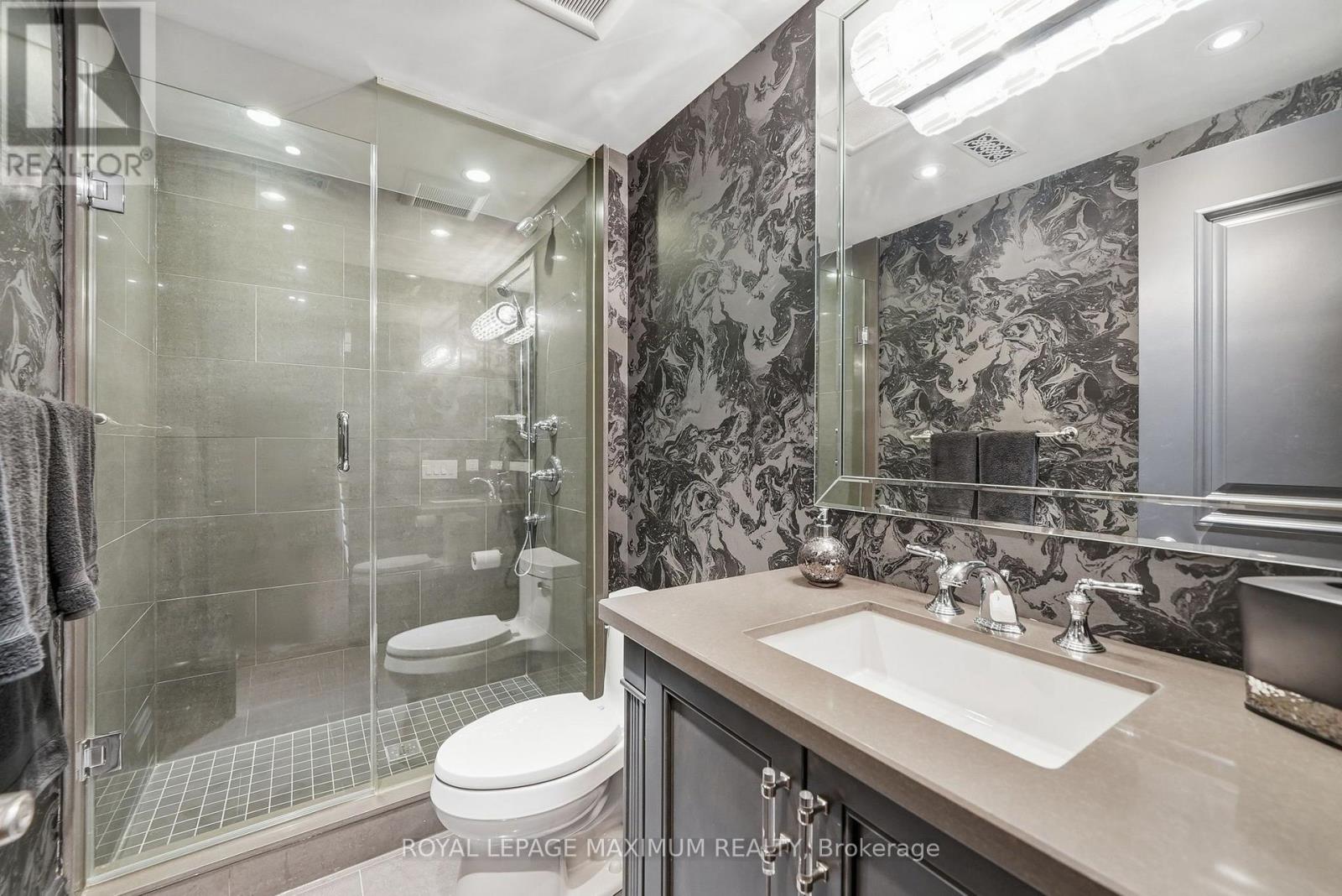 124 Annsleywood Court, Vaughan, Ontario  L4H 4G6 - Photo 38 - N13884448