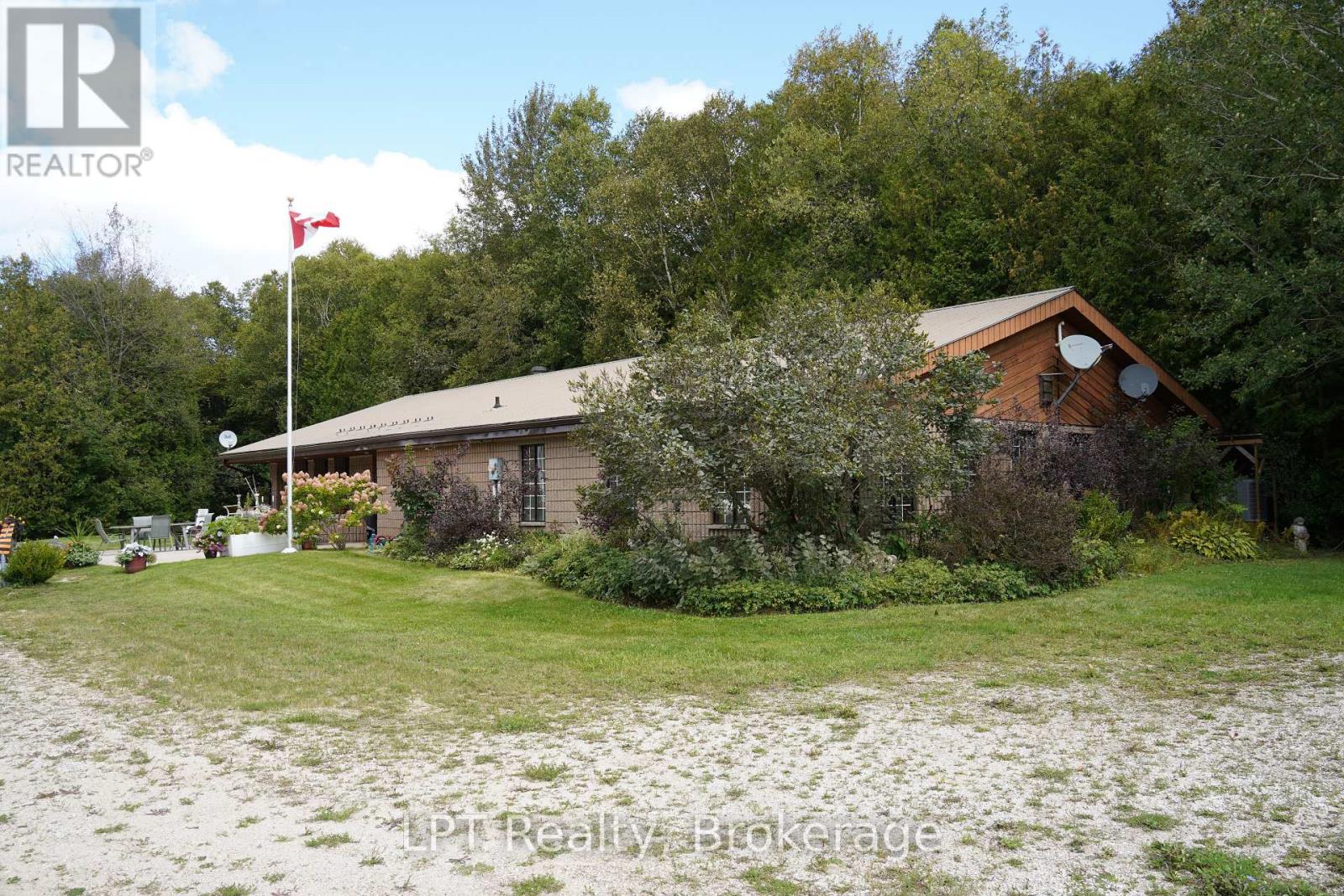 401297 Grey Road 17, Georgian Bluffs, Ontario  N0H 2T0 - Photo 38 - X13884358
