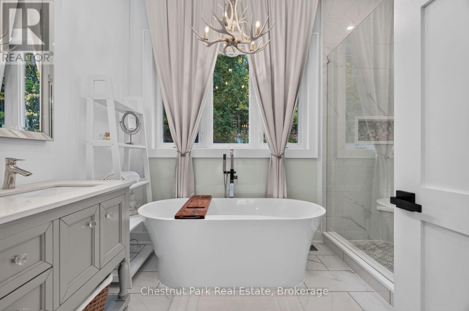 1204 Charlie Thompson Road, Lake Of Bays, Ontario  P0A 1H0 - Photo 23 - X13884394