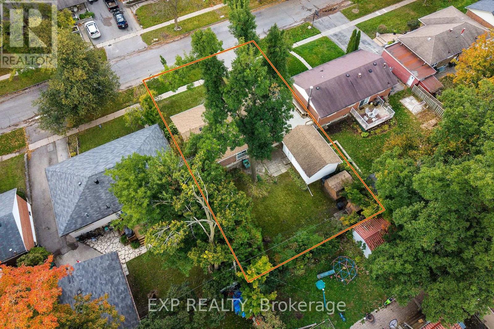 28 Alexander Avenue, Barrie, Ontario  L4M 2B4 - Photo 24 - S13884416