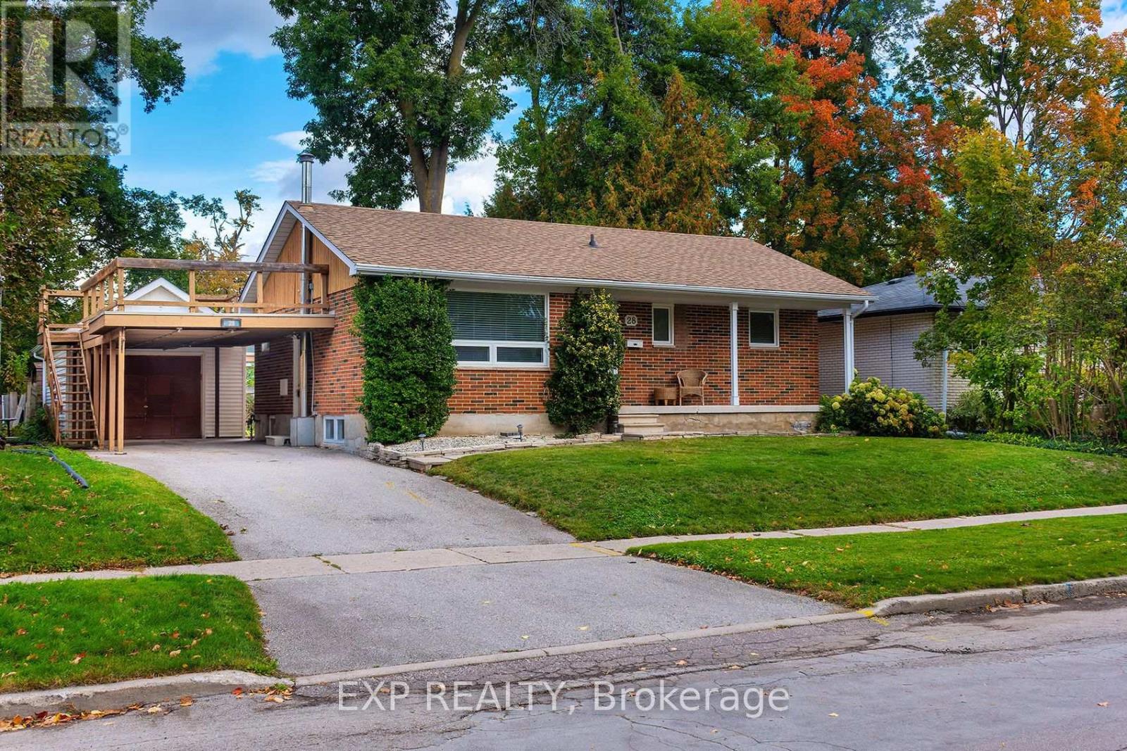28 Alexander Avenue, Barrie, Ontario  L4M 2B4 - Photo 49 - S13884416
