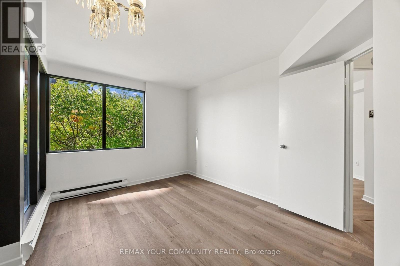 410 - 349 St Clair Avenue W, Toronto, Ontario  M5P 1N3 - Photo 23 - C13875472