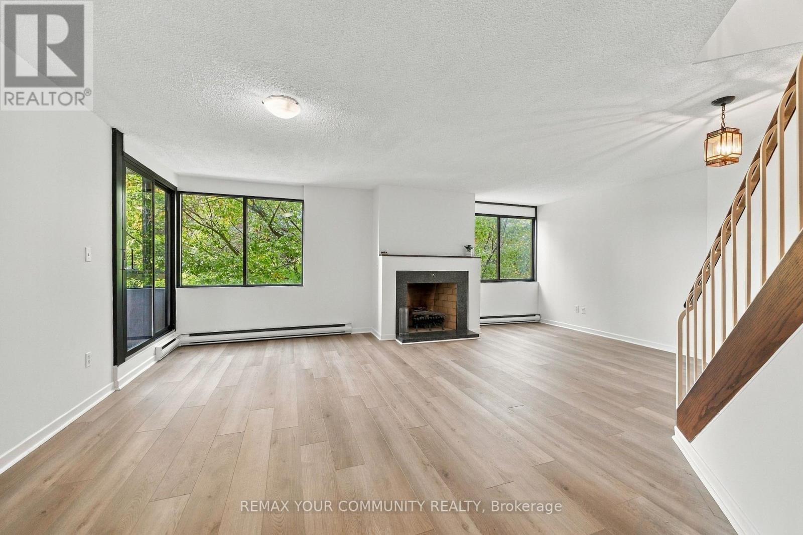 410 - 349 St Clair Avenue W, Toronto, Ontario  M5P 1N3 - Photo 7 - C13875472