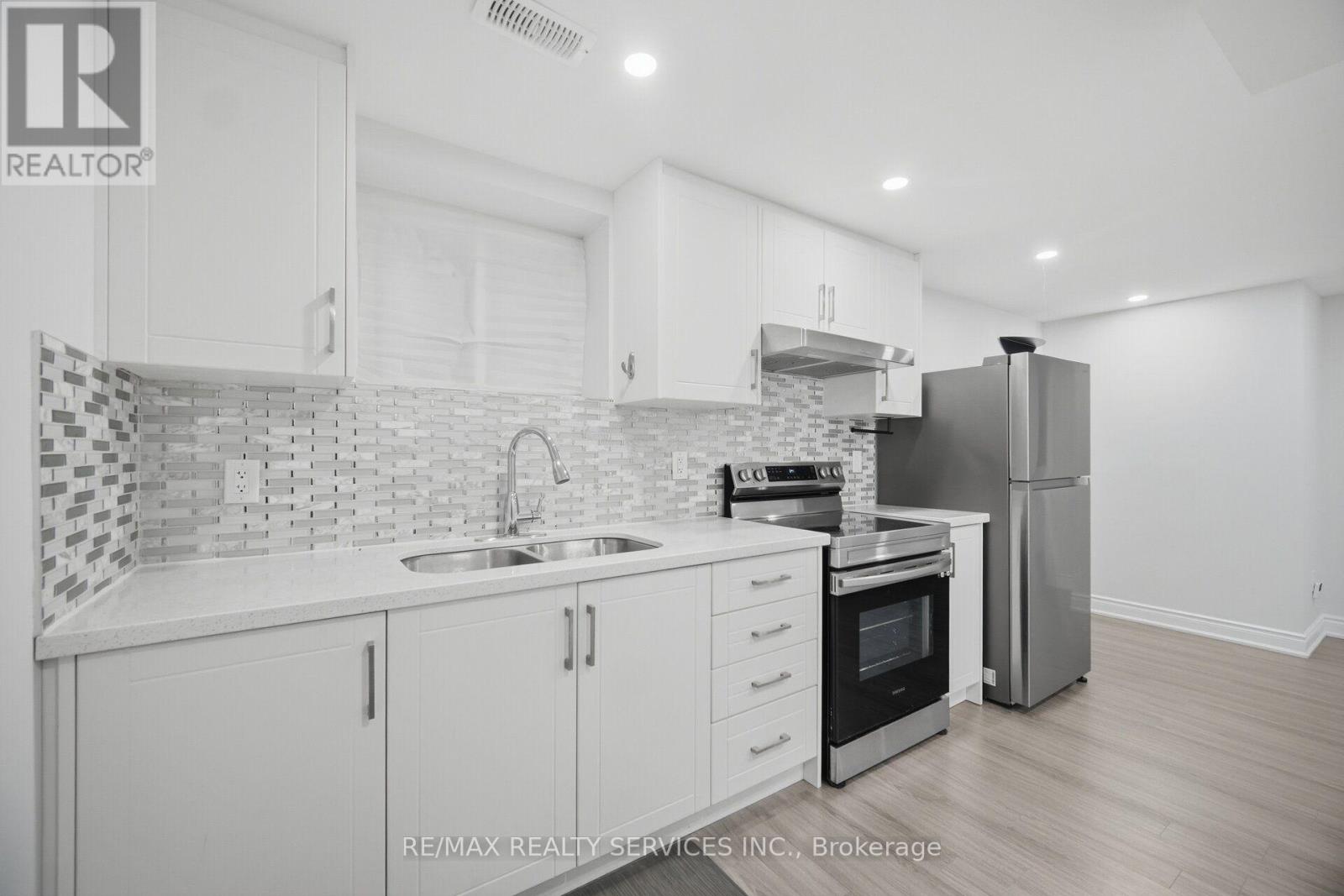 6 Zephyr Road, Caledon, Ontario  L7C 3V9 - Photo 35 - W13884364