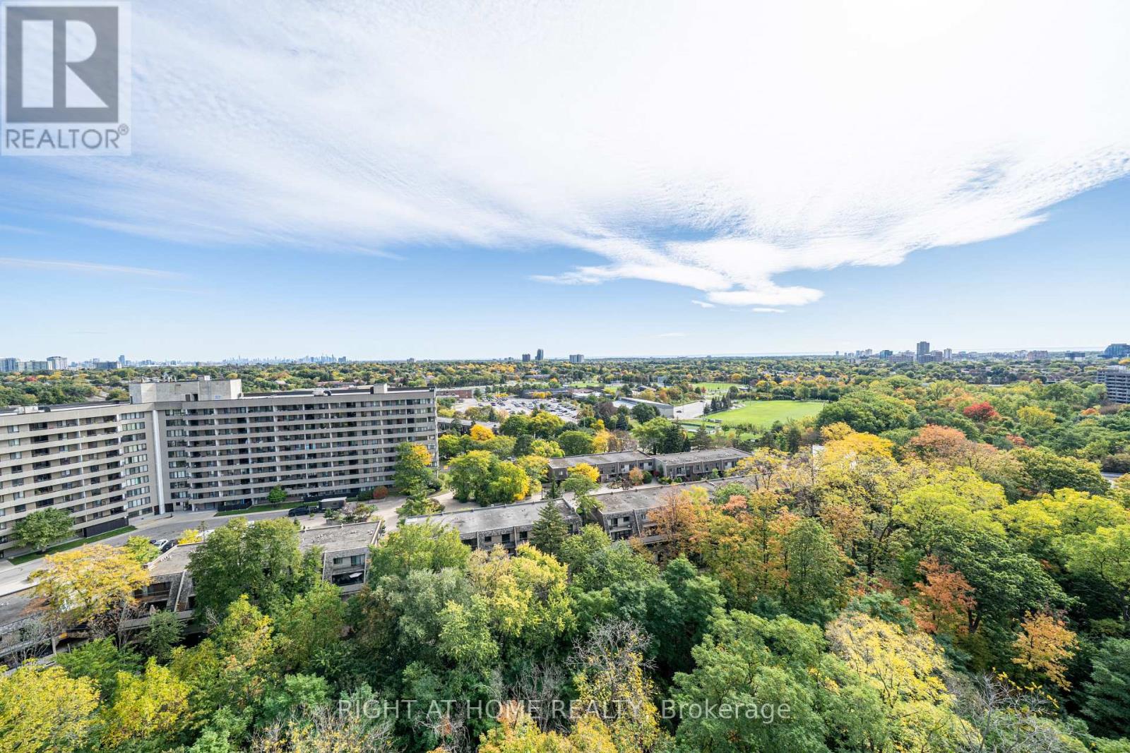 1310 - 204 Burnhamthorpe Road E, Mississauga, Ontario  L5A 0B3 - Photo 25 - W13884366