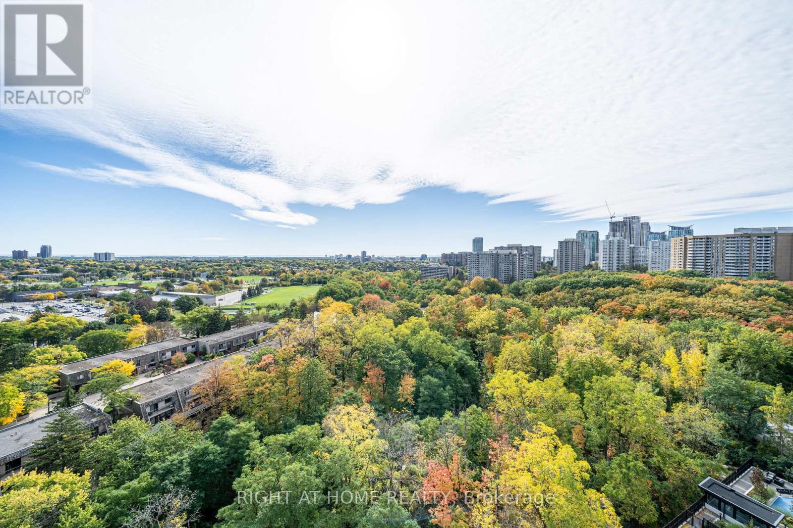 1310 - 204 Burnhamthorpe Road E, Mississauga, Ontario  L5A 0B3 - Photo 26 - W13884366