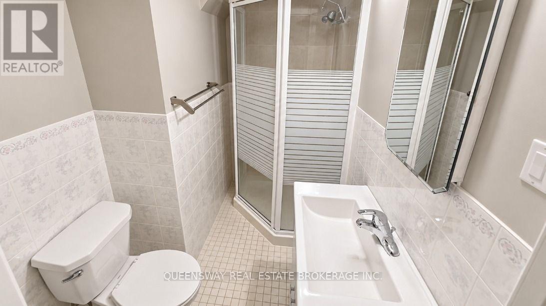 147 Bonham Boulevard, Mississauga, Ontario  L5M 1C9 - Photo 12 - W13884396