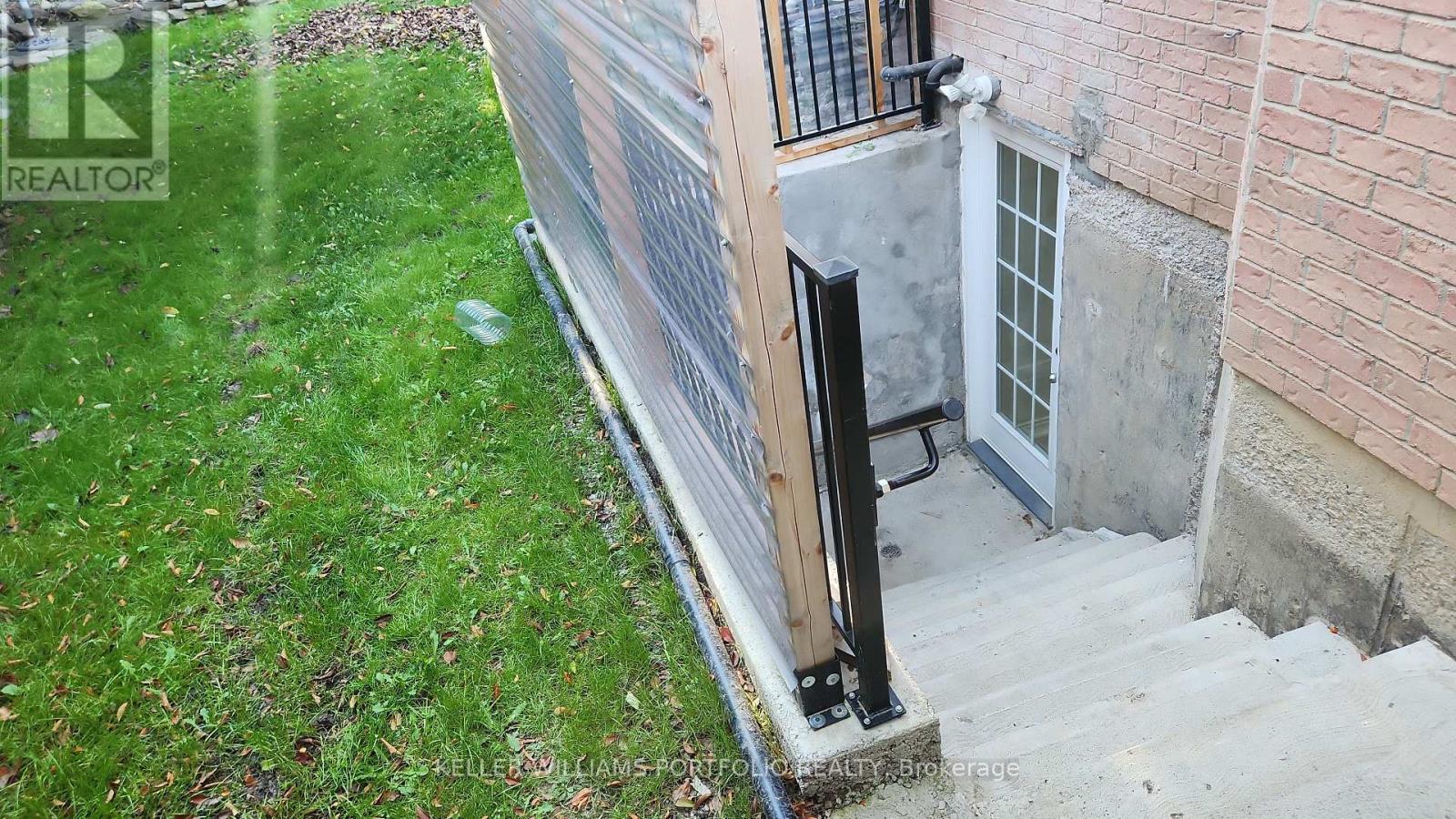 Bsmt - 3067 Ilomar Court, Mississauga, Ontario  L5N 5B5 - Photo 3 - W13884404
