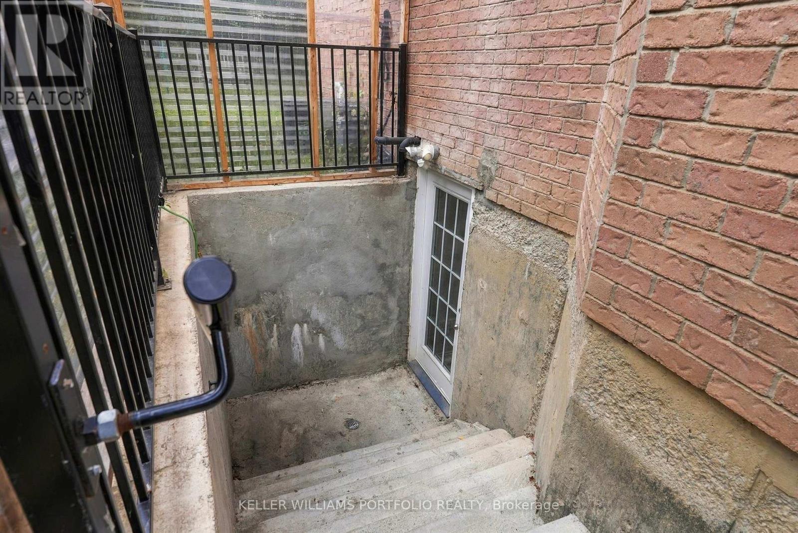 Bsmt - 3067 Ilomar Court, Mississauga, Ontario  L5N 5B5 - Photo 4 - W13884404