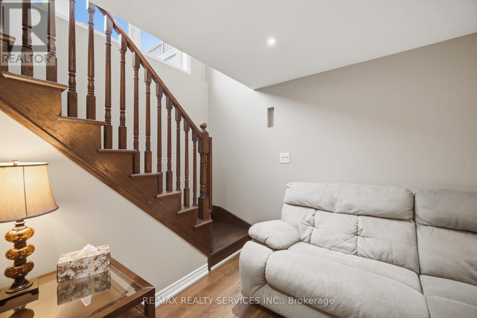 9 Aspenview Avenue, Caledon, Ontario  L7C 3P9 - Photo 35 - W13884422