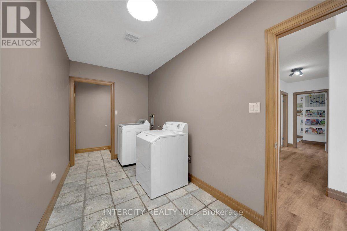 3 Torrance Lane, Centre Wellington, Ontario  N0B 1J0 - Photo 29 - X13884362