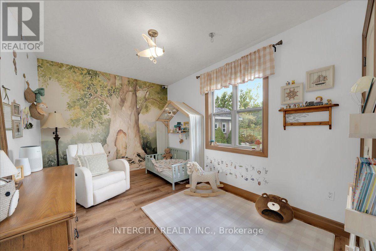 3 Torrance Lane, Centre Wellington, Ontario  N0B 1J0 - Photo 34 - X13884362
