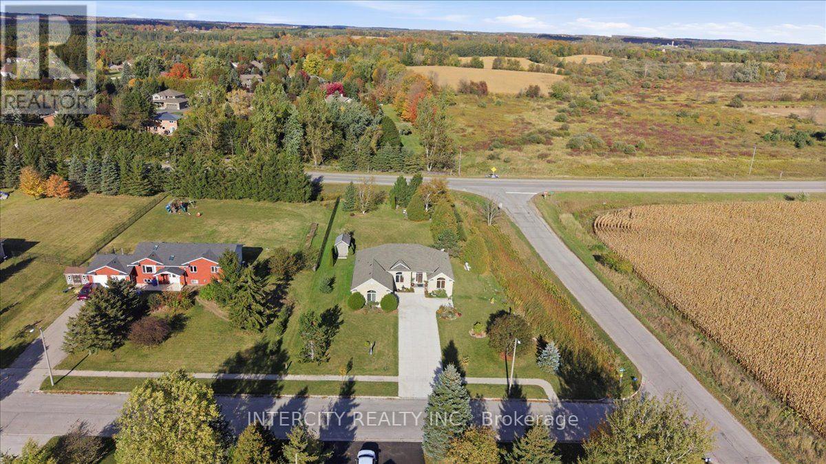 3 Torrance Lane, Centre Wellington, Ontario  N0B 1J0 - Photo 4 - X13884362