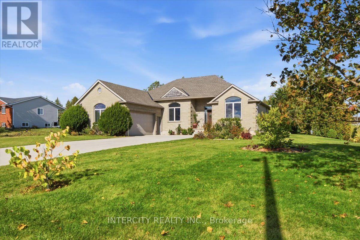 3 Torrance Lane, Centre Wellington, Ontario  N0B 1J0 - Photo 49 - X13884362
