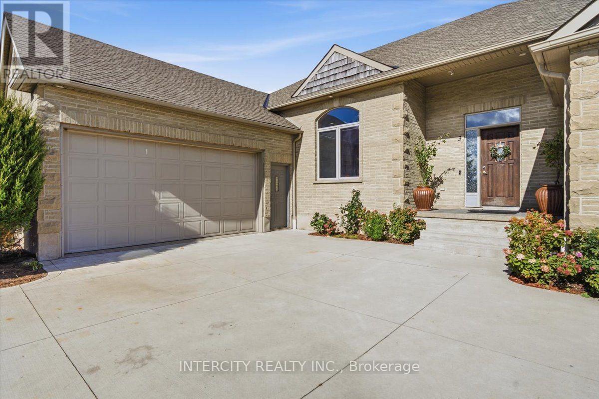 3 Torrance Lane, Centre Wellington, Ontario  N0B 1J0 - Photo 6 - X13884362