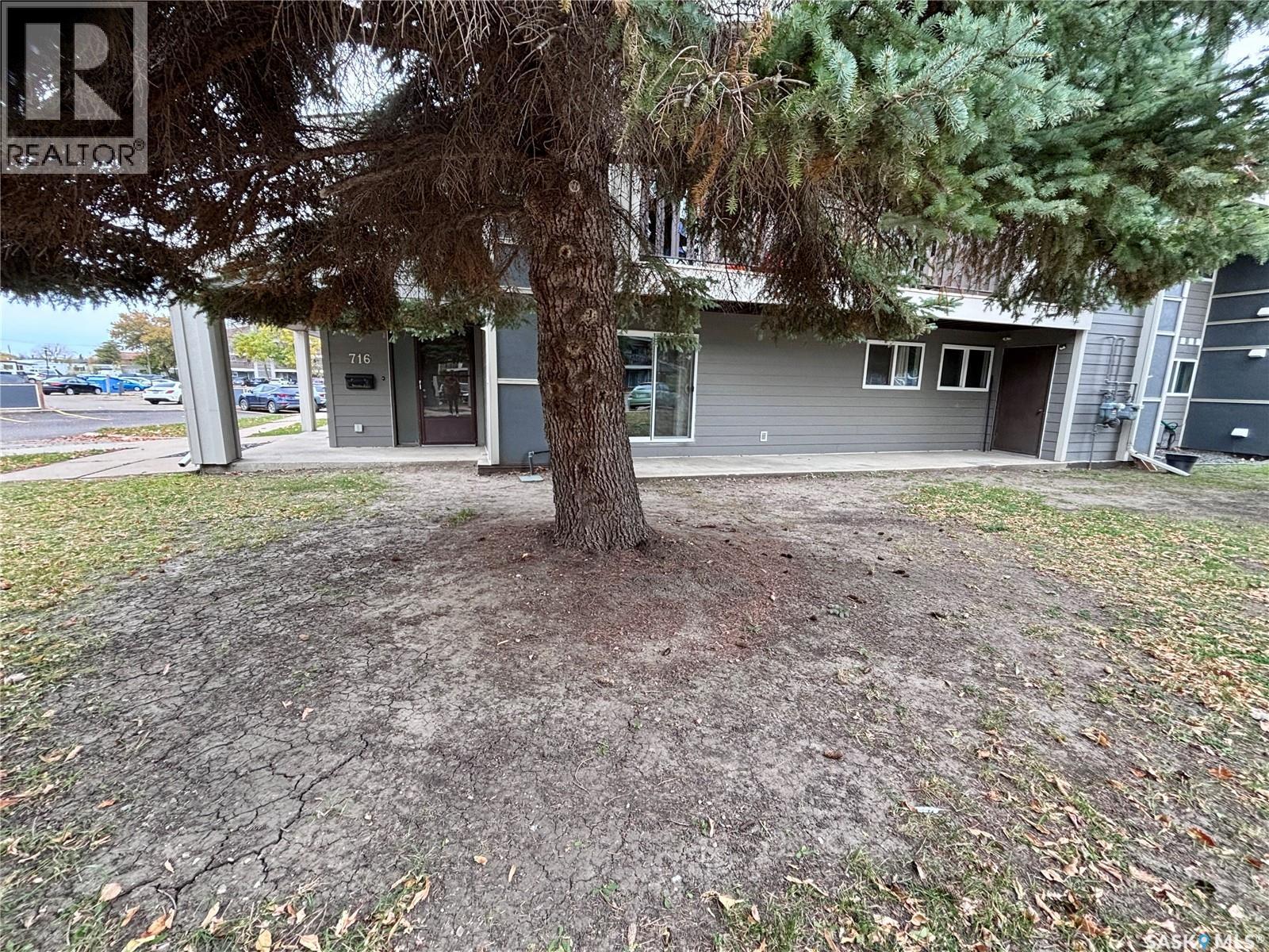 716 425 115th Street E, Saskatoon, Saskatchewan  S7N 2E5 - Photo 2 - SK050869