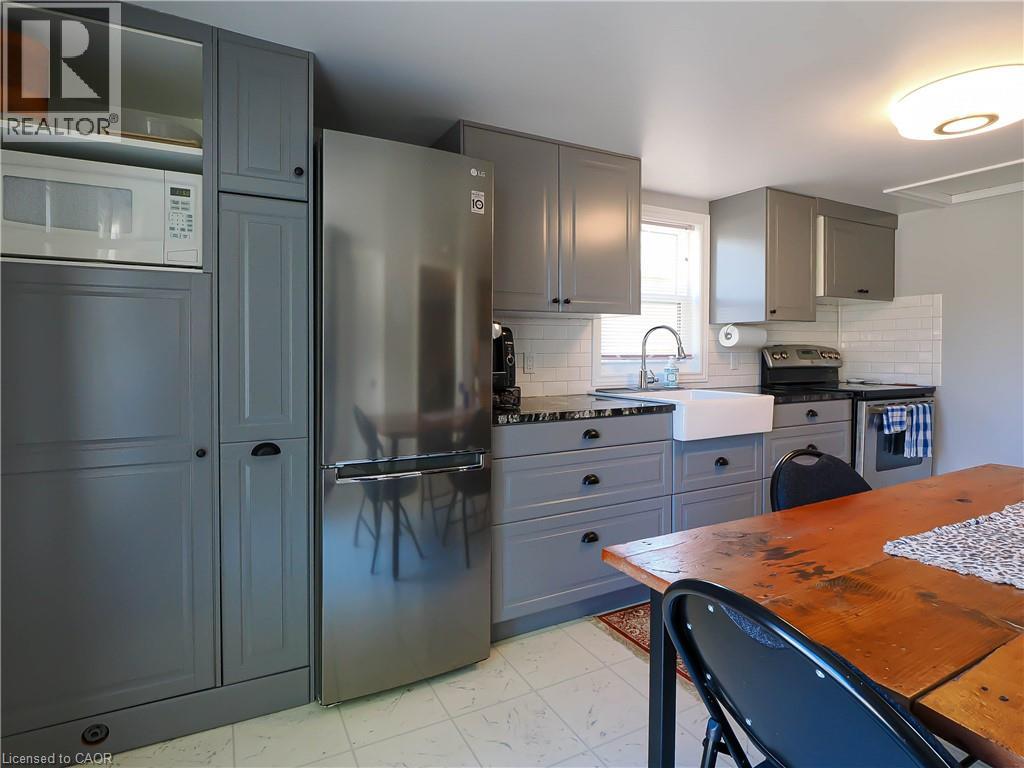 49 Brown Street, Port Dover, Ontario  N0A 1N7 - Photo 5 - 40859948