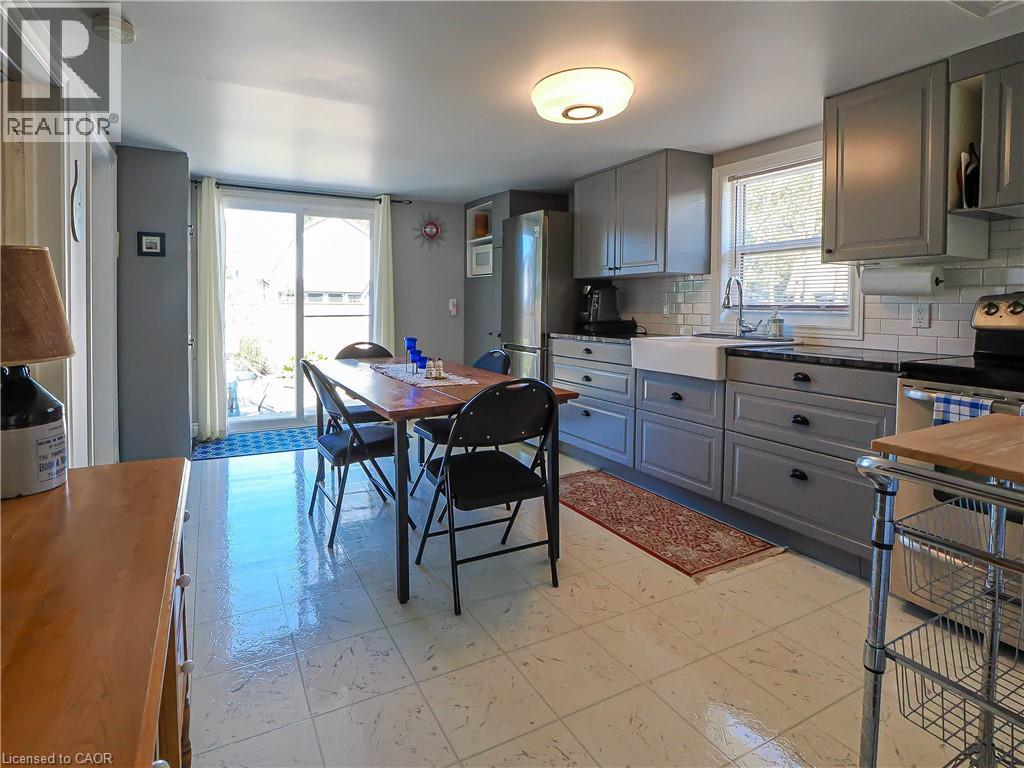 49 Brown Street, Port Dover, Ontario  N0A 1N7 - Photo 6 - 40859948