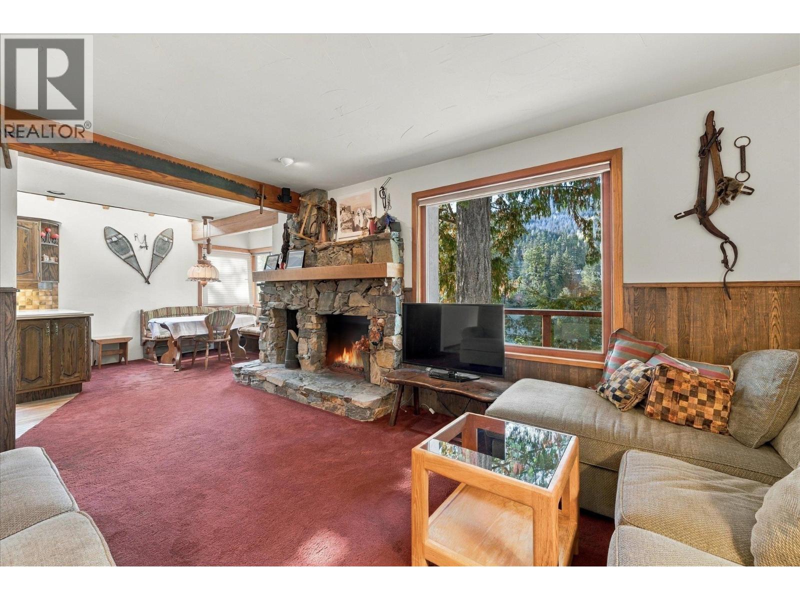 2216 Whistler Ridge, Whistler, British Columbia  V8E 0A9 - Photo 3 - R3174368