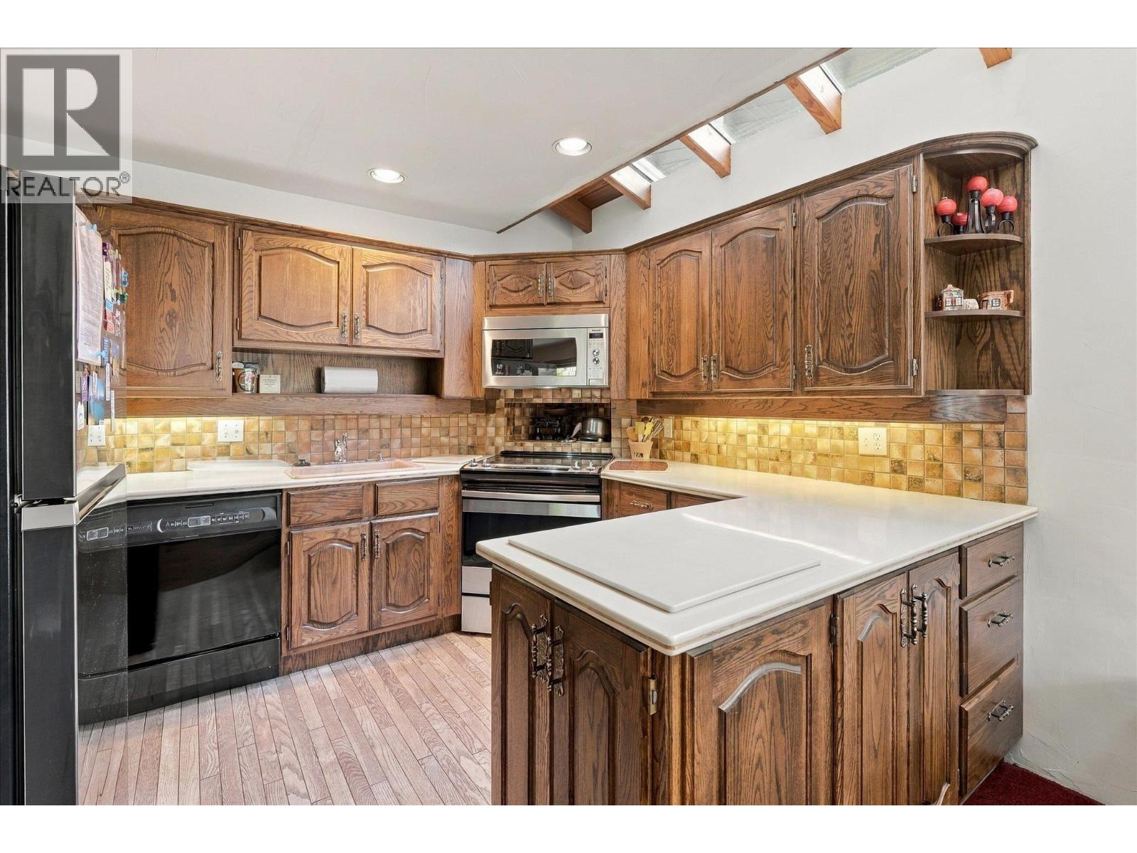2216 Whistler Ridge, Whistler, British Columbia  V8E 0A9 - Photo 6 - R3174368