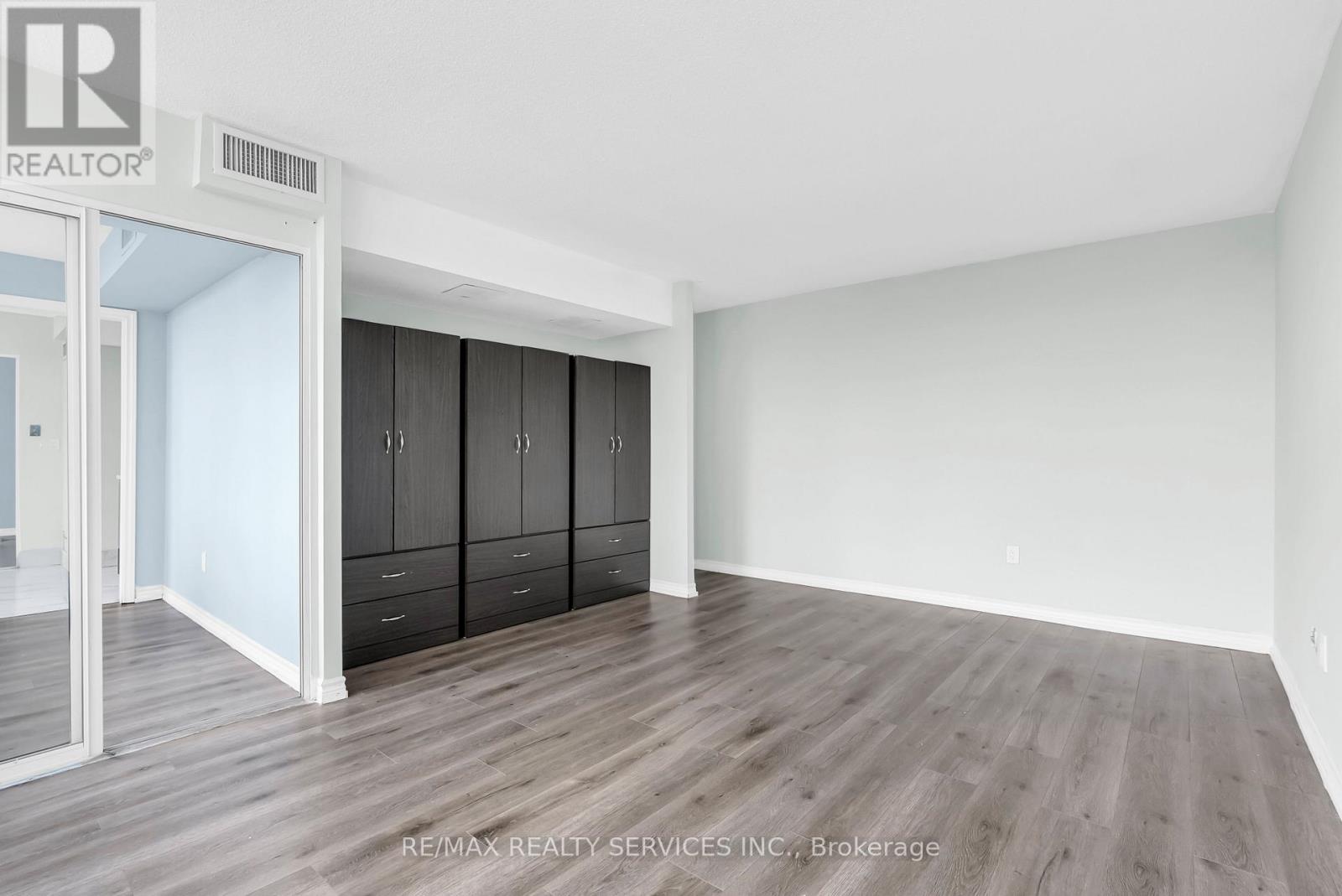 306 - 21 Markbrook Lane N, Toronto (Mount Olive-Silverstone-Jamestown), Ontario  M9V 5E4 - Photo 27 - W13884474