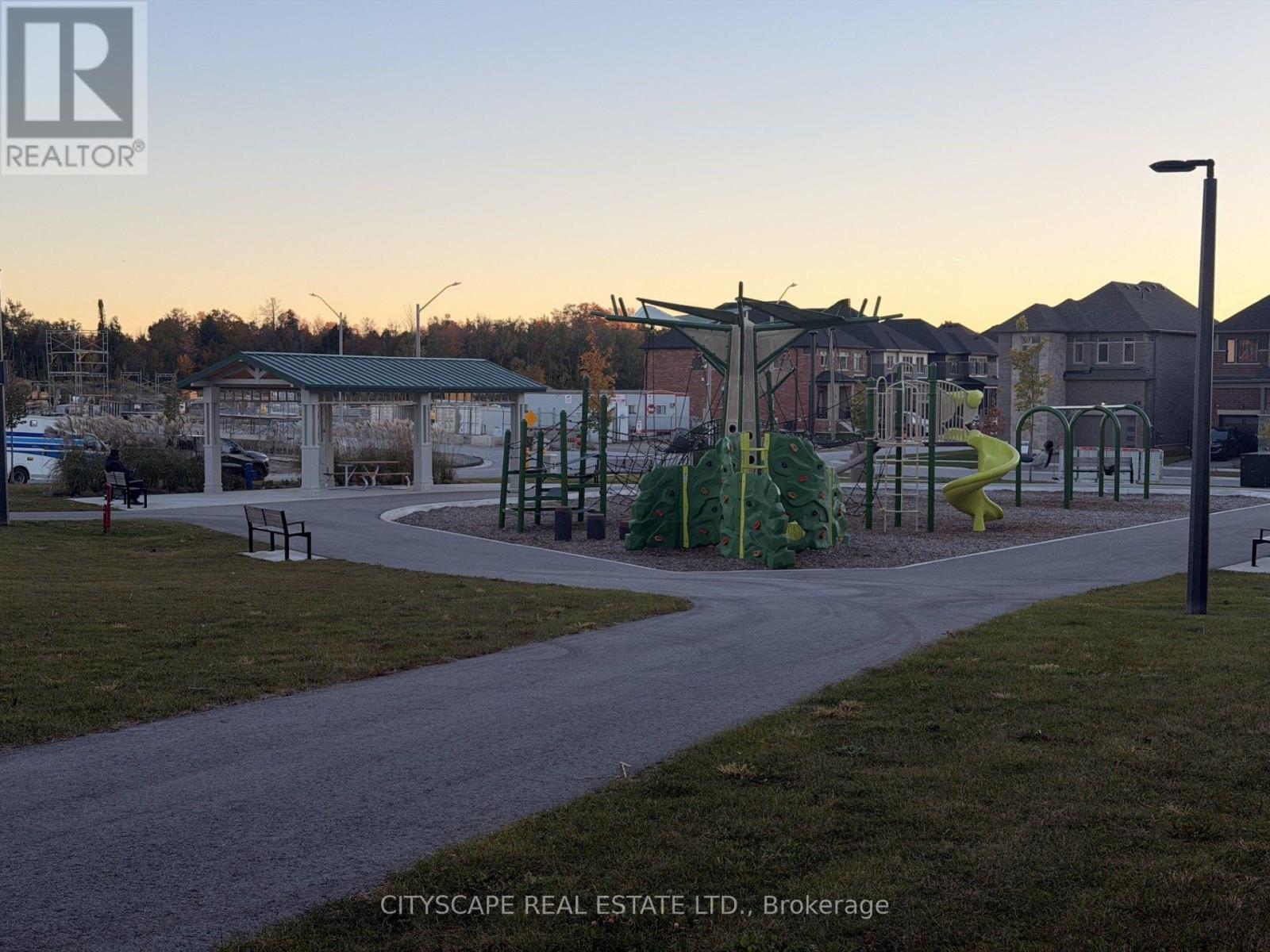 15 Barnyard Trail, Barrie, Ontario  L9J 0Y1 - Photo 29 - S13881960